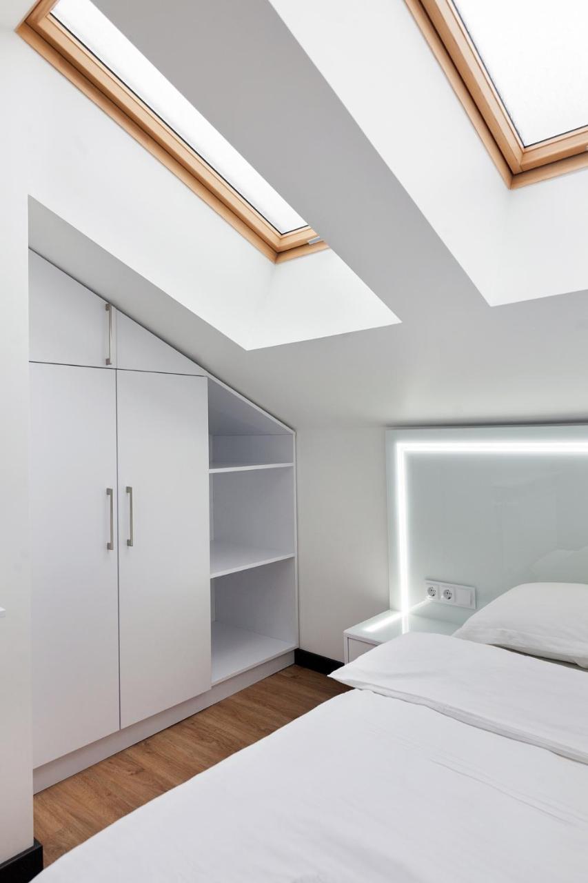 apartment on Doroshenka 38 Lviv Buitenkant foto