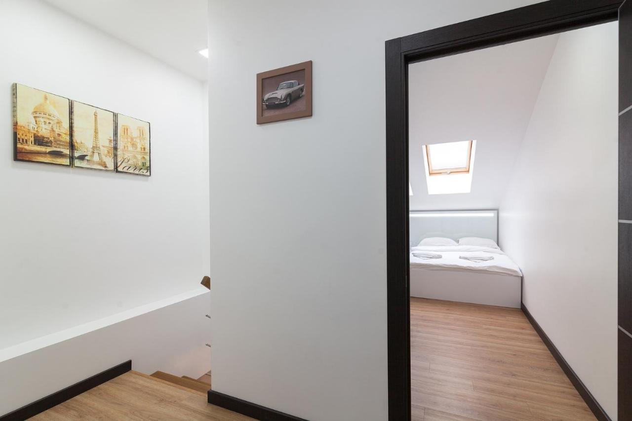 apartment on Doroshenka 38 Lviv Buitenkant foto